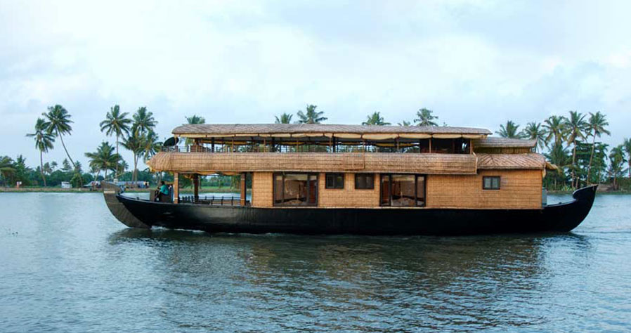 two-bedroom-kerlahouseboats